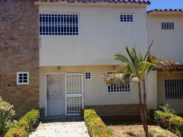 1 Townhouse en Venta en Margarita con precio de oportunidad