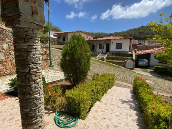 2 Casa en Venta en Margarita con precio de oportunidad