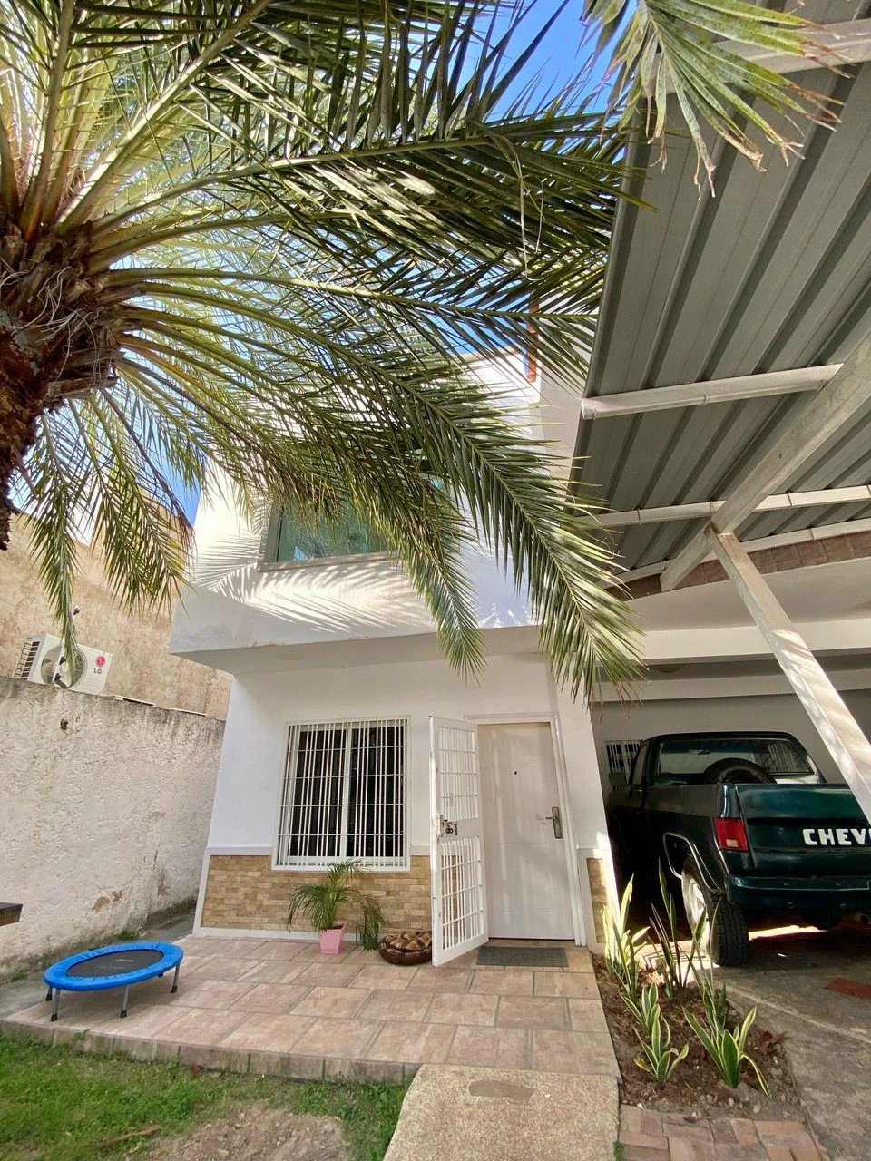 6 Townhouse en Venta en Margarita con excelente ubicación 2 Townhouse en Venta en Margarita con excelente ubicación