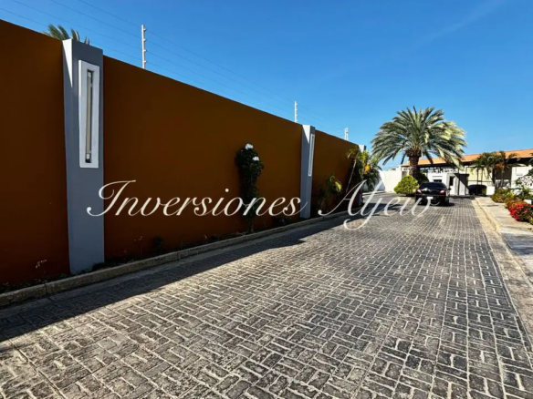 Townhouse en Venta en Margarita con excelente ubicación