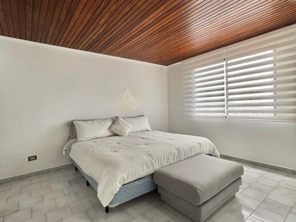 13 Apartamentos en Venta en Margarita con vista al mar