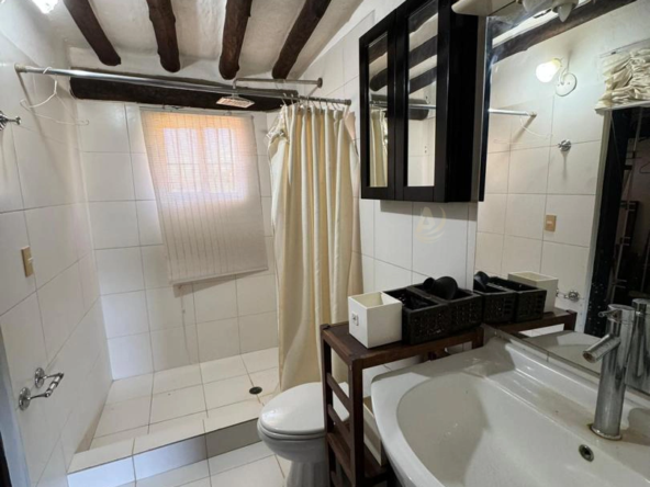 2 Casa en Venta en Margarita con excelente ubicación