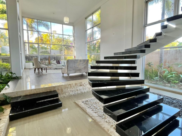 20 Casa en Venta en Margarita de Lujo