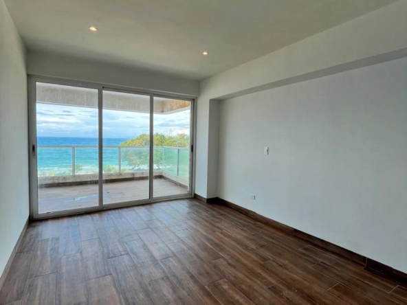 3 Apartamentos en Venta en Margarita con vista al mar
