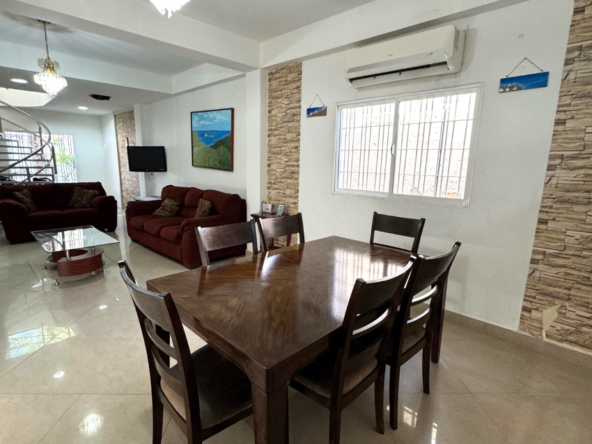 Townhouse en Venta en Margarita con excelente ubicación