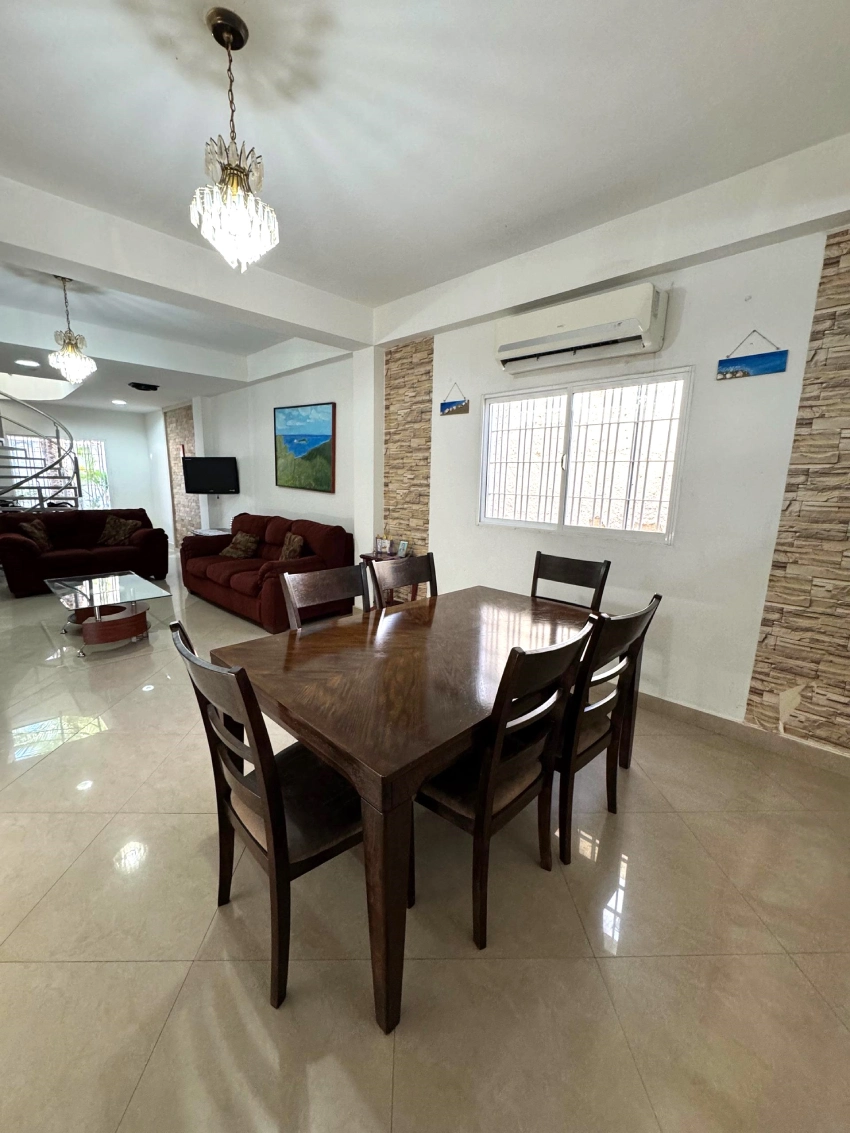 Townhouse en Venta en Margarita con excelente ubicación