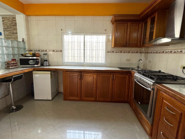 4 Townhouse en Venta en Margarita con excelente ubicación