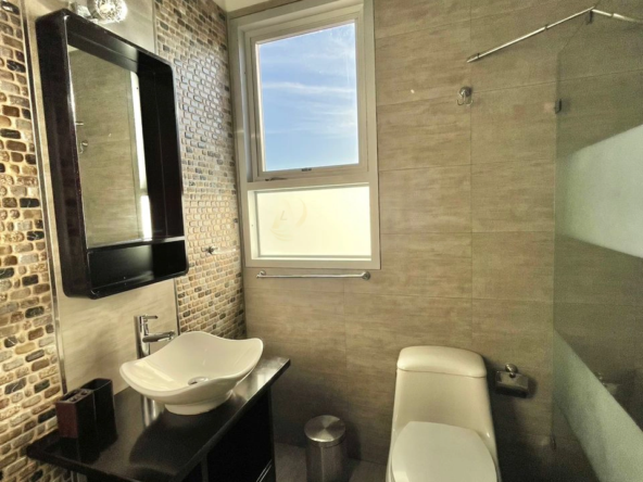 5 Casa en Venta en Margarita de Lujo