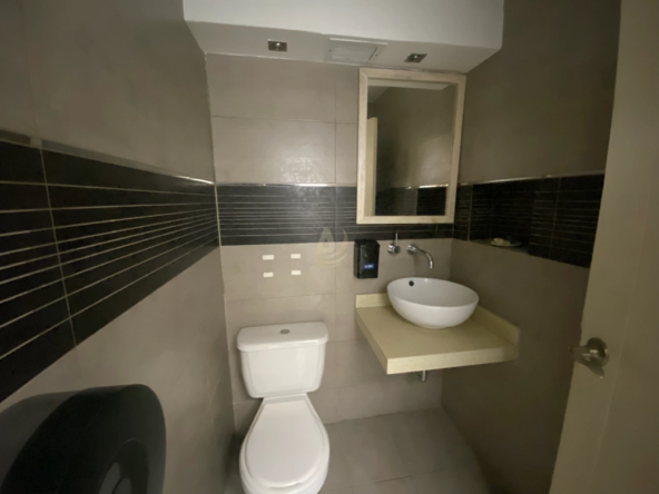 7 Local en Venta en Margarita con excelente ubicación