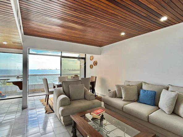 8 Apartamentos en Venta en Margarita con vista al mar