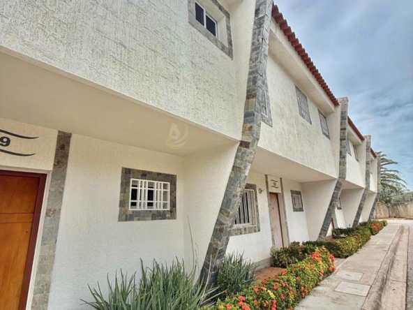 Townhouse en Venta en Margarita con excelente ubicación