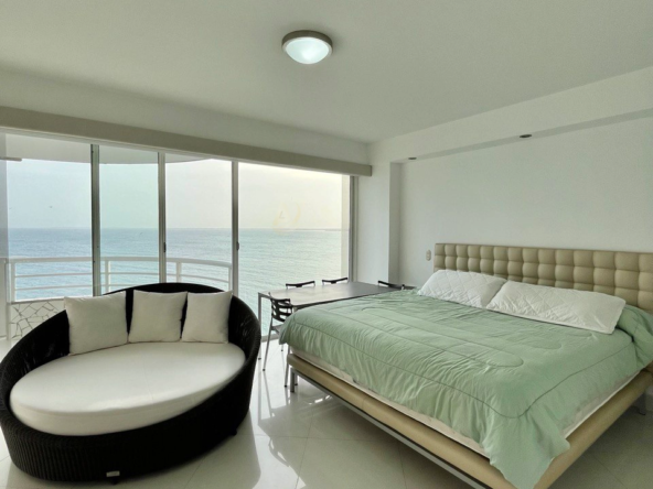 2 Apartamentos en Venta en Margarita con vista al mar