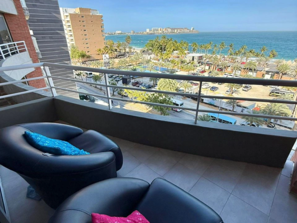 2 Apartamentos en Venta en Margarita con vista al mar