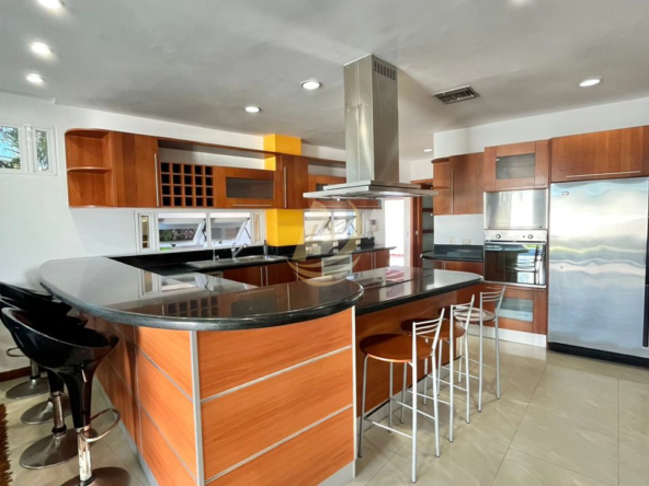 2 Casa en Venta en Margarita de Lujo