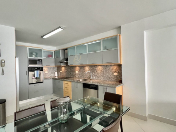 4 Apartamentos en Venta en Margarita con vista al mar
