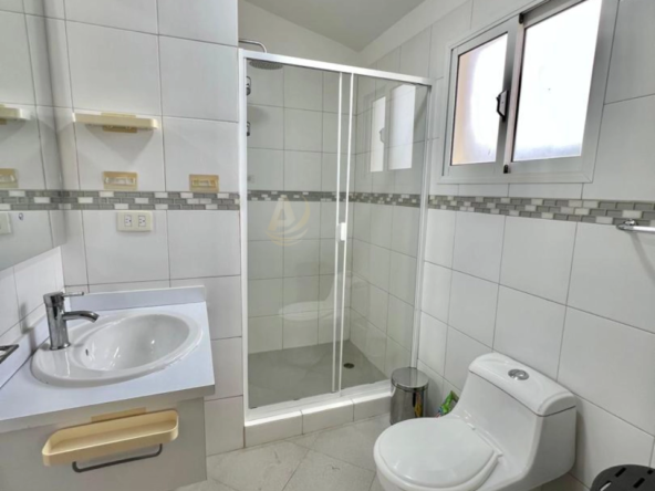 8 Townhouse en Venta en Margarita con excelente ubicación