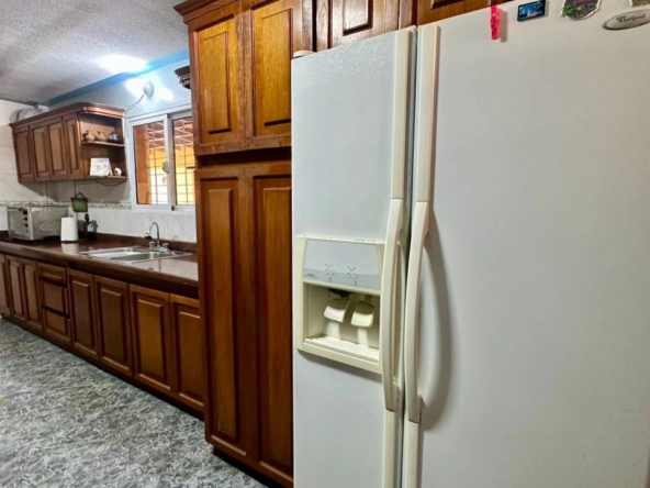 11 Casa en Venta en Margarita con excelente ubicación