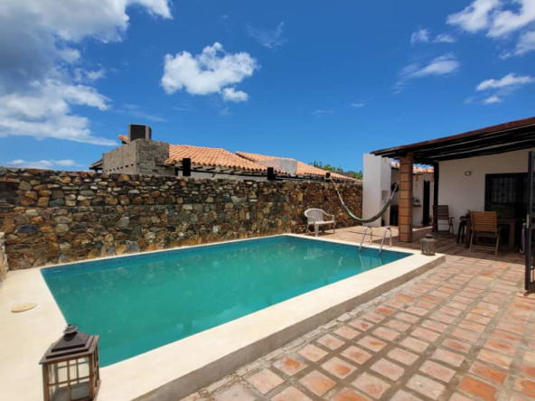 16 Casa en Venta en Margarita con excelente ubicación