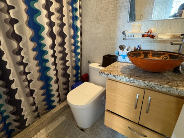 2 Apartamentos en Venta en Margarita con vista al mar