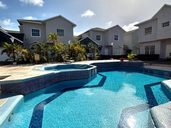 Townhouse en Venta en Margarita de Lujo