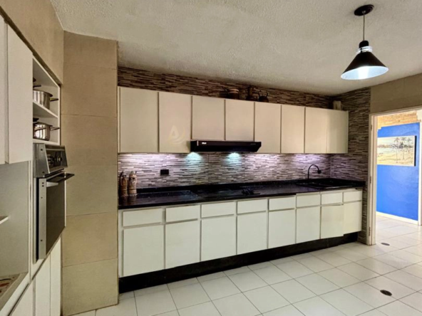 6 Apartamentos en Venta en Margarita con vista al mar
