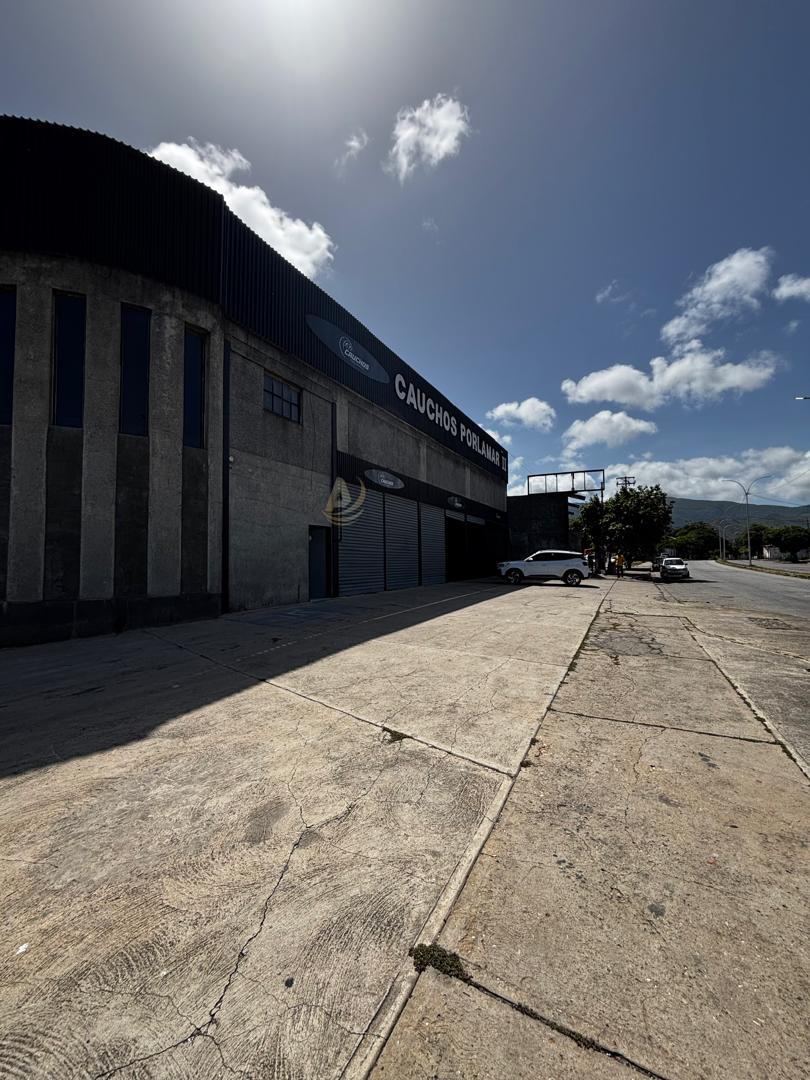 Galpón en Venta en Margarita con excelente ubicación