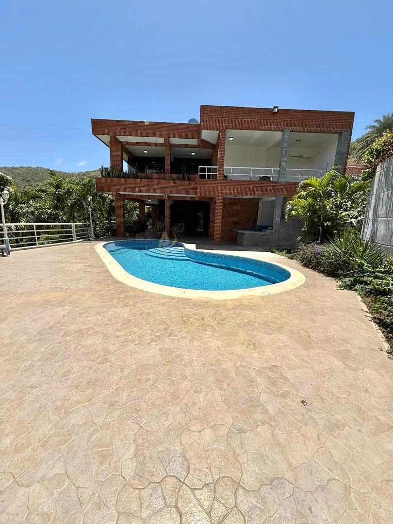 Casa en Venta en Margarita de Lujo