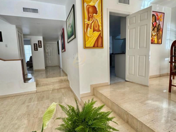 Townhouse en Venta en Margarita de Lujo