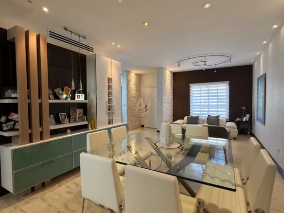 Townhouse en Venta en Margarita de Lujo