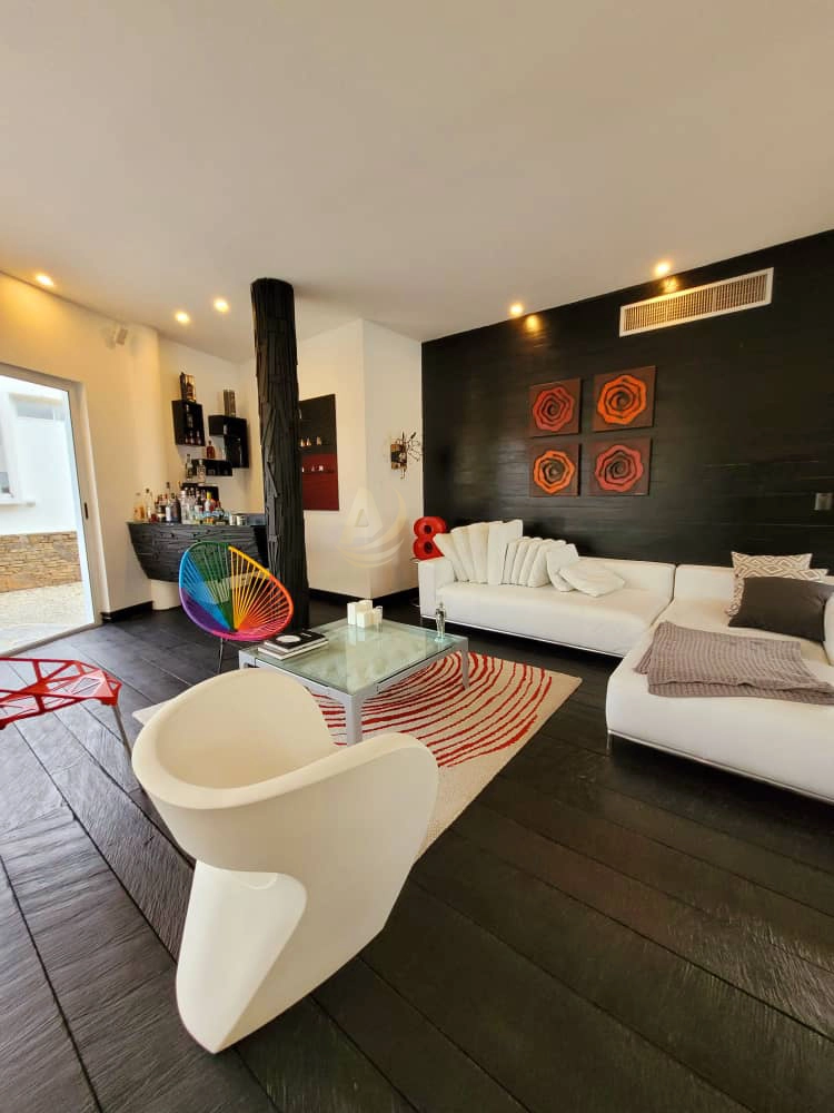 12 Casa en Venta en Margarita de Lujo Casa en Venta en Margarita de Lujo