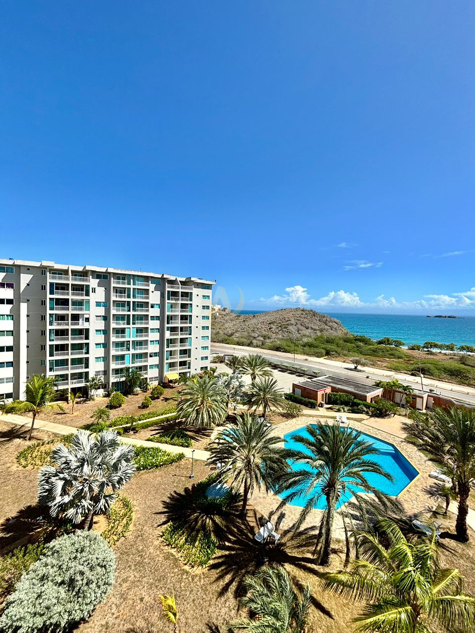 14 Apartamentos en Venta en Margarita con vista al mar 2 Apartamentos en Venta en Margarita con vista al mar