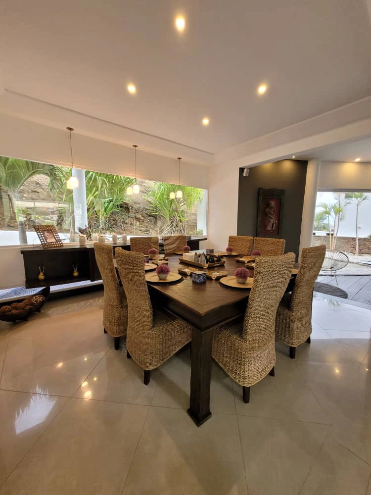 8 Casa en Venta en Margarita de Lujo Casa en Venta en Margarita de Lujo