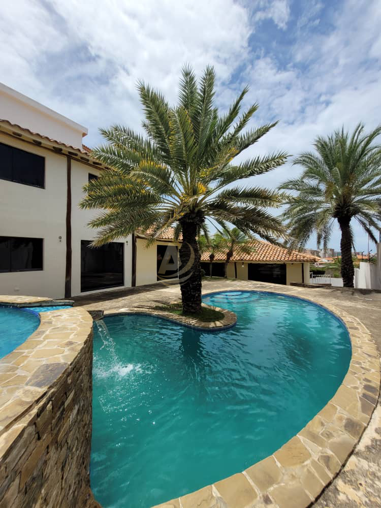 14 Casa en Venta en Margarita con excelente ubicación 2 Casa en Venta en Margarita con excelente ubicación