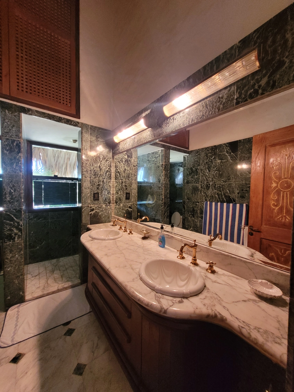 16 Casa en Venta en Margarita con excelente ubicación Casa en Venta en Margarita con excelente ubicación