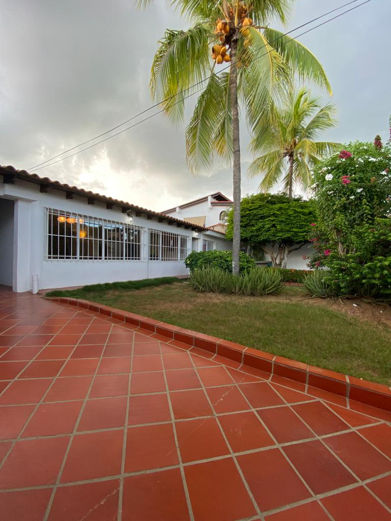 16 Casa en Venta en Margarita con excelente ubicación 2 Casa en Venta en Margarita con excelente ubicación