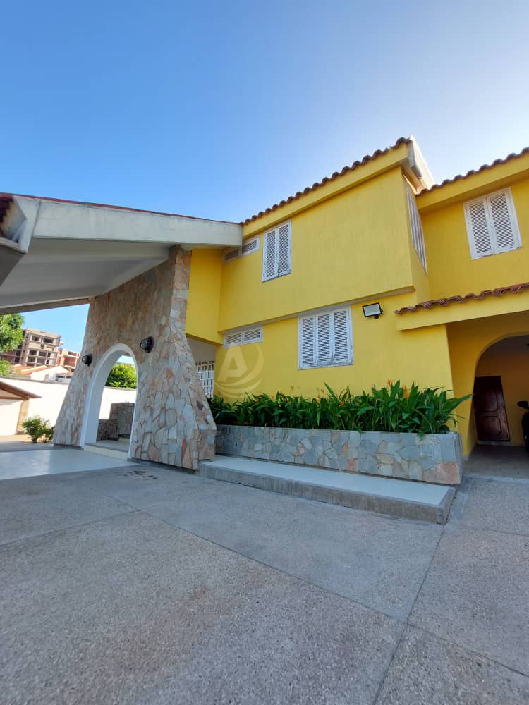 2 Casa en Venta en Margarita con excelente ubicación Casa en Venta en Margarita con excelente ubicación