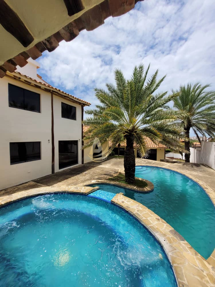 24 Casa en Venta en Margarita con excelente ubicación Casa en Venta en Margarita con excelente ubicación