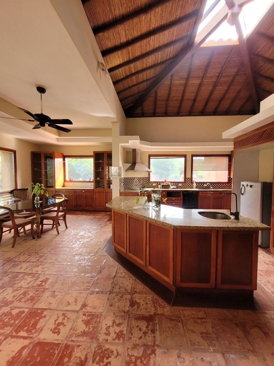 6 Casa en Venta en Margarita con excelente ubicación Casa en Venta en Margarita con excelente ubicación