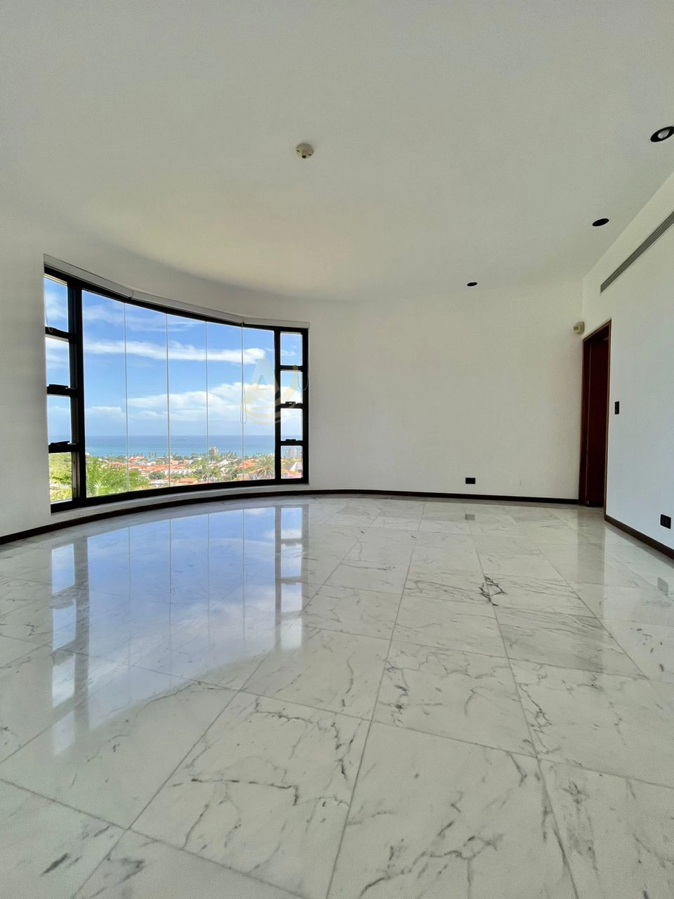 Casa en Venta en Margarita con vista al mar