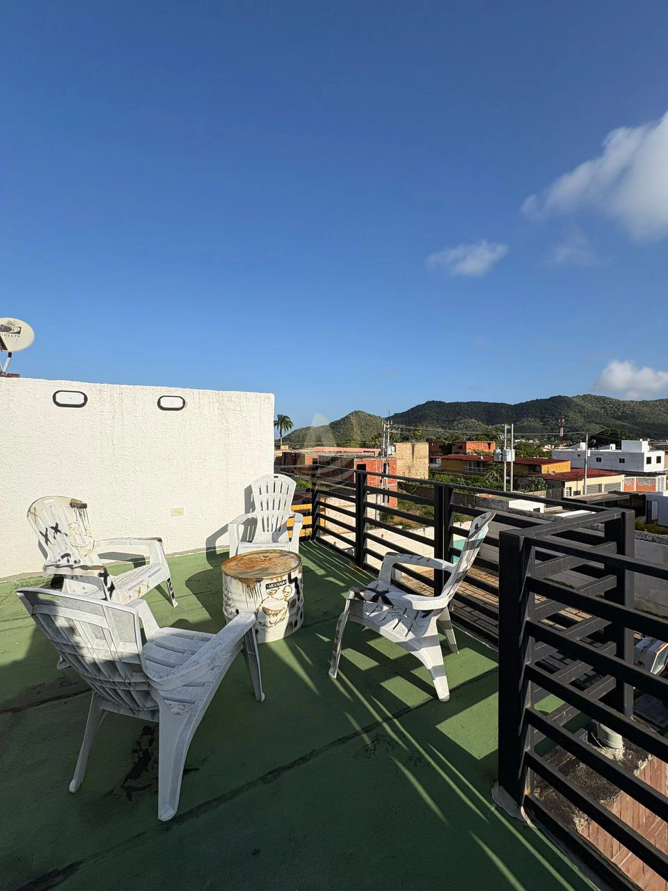 12 Townhouse en Venta en Margarita con excelente ubicación Townhouse en Venta en Margarita con excelente ubicación