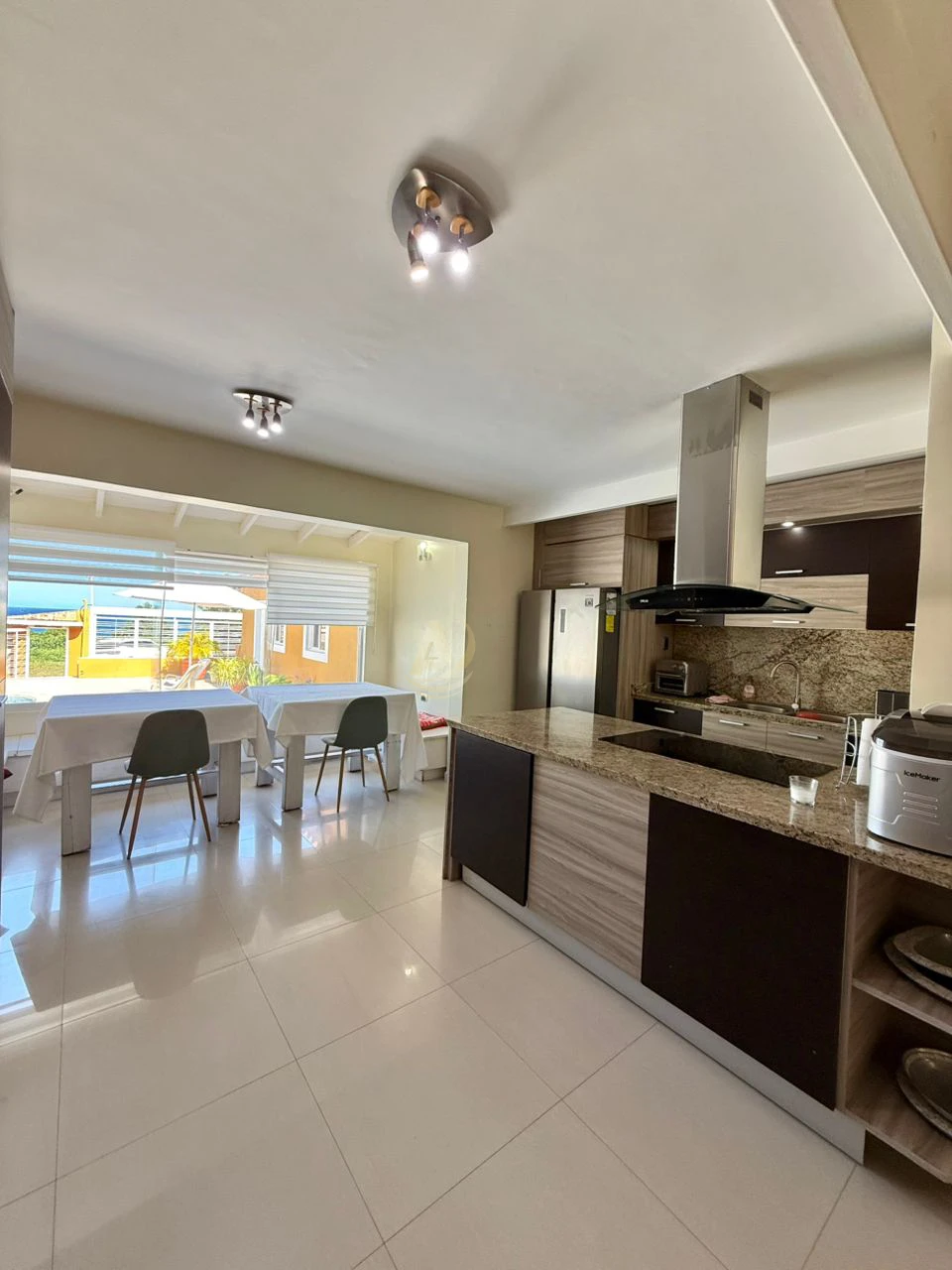 10 Casa en Venta en Margarita con excelente ubicación Casa en Venta en Margarita con excelente ubicación