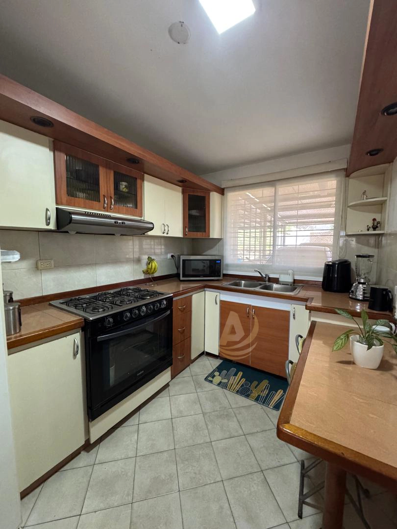 17 Townhouse en Venta en Margarita con excelente ubicación Townhouse en Venta en Margarita con excelente ubicación