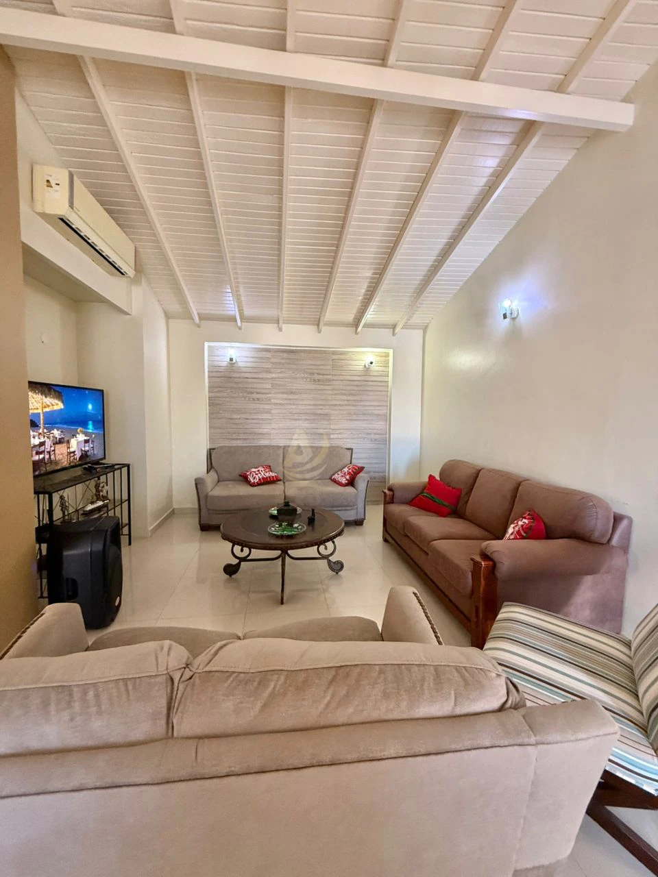 2 Casa en Venta en Margarita con excelente ubicación Casa en Venta en Margarita con excelente ubicación