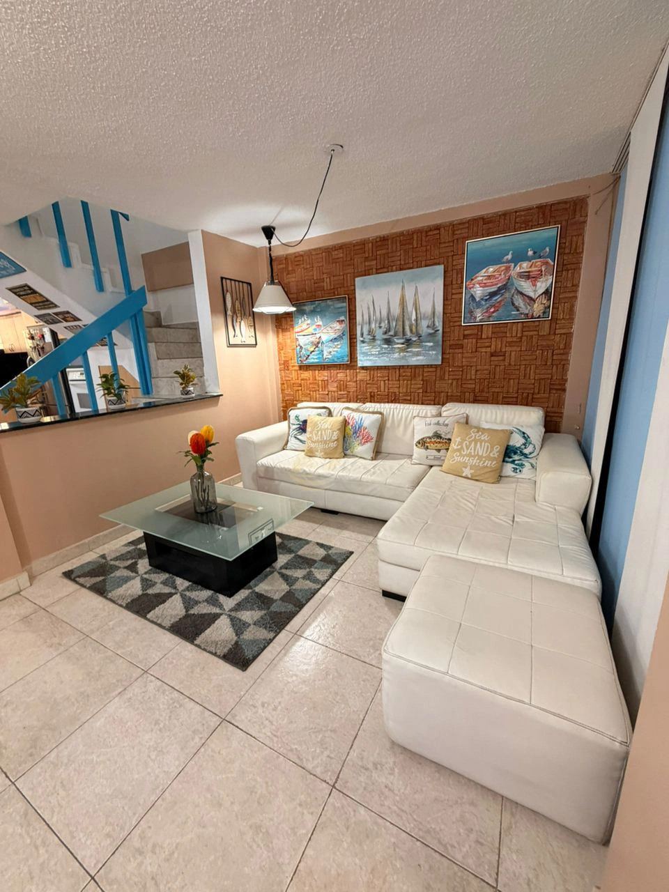 3 Townhouse en Venta en Margarita con excelente ubicación Townhouse en Venta en Margarita con excelente ubicación