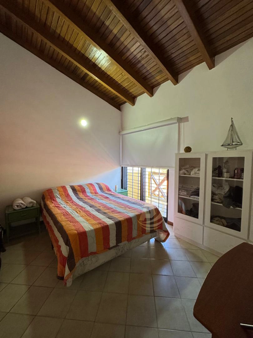 8 Townhouse en Venta en Margarita con excelente ubicación Townhouse en Venta en Margarita con excelente ubicación