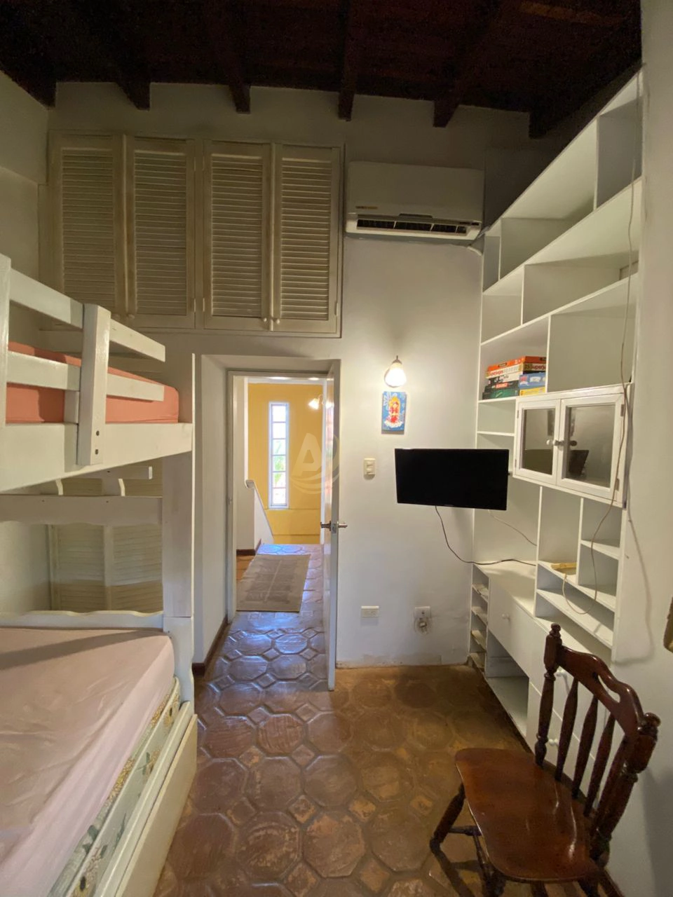 11 Townhouse en Venta en Margarita con excelente ubicación Townhouse en Venta en Margarita con excelente ubicación