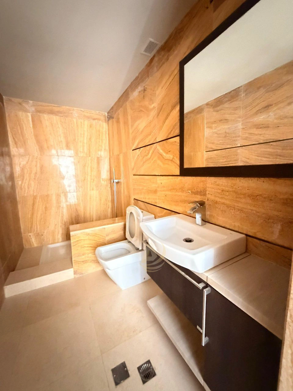 13 Casa en Venta en Margarita con excelente ubicación Casa en Venta en Margarita con excelente ubicación