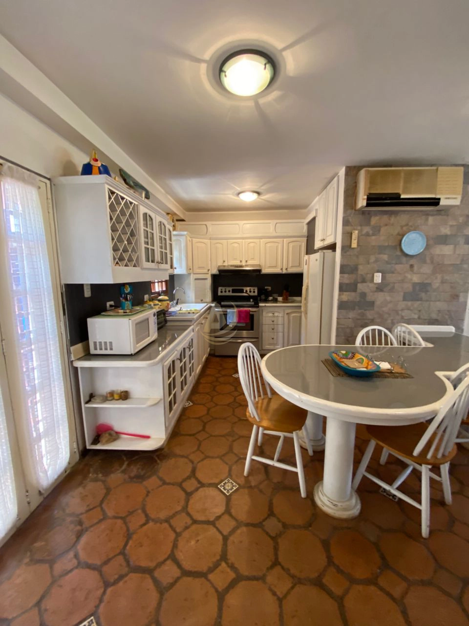 13 Townhouse en Venta en Margarita con excelente ubicación Townhouse en Venta en Margarita con excelente ubicación