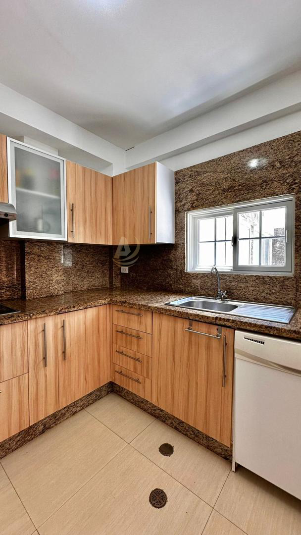 13 Townhouse en Venta en Margarita con excelente ubicación Townhouse en Venta en Margarita con excelente ubicación