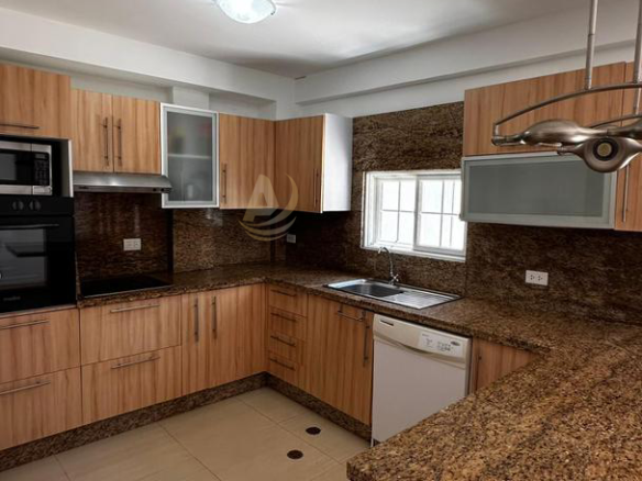 Townhouse en Venta en Margarita con excelente ubicación